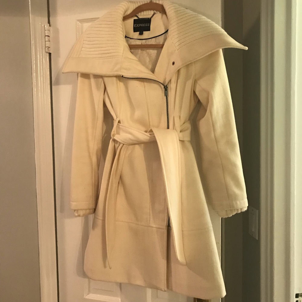 Pea coat with a trendy twist!
